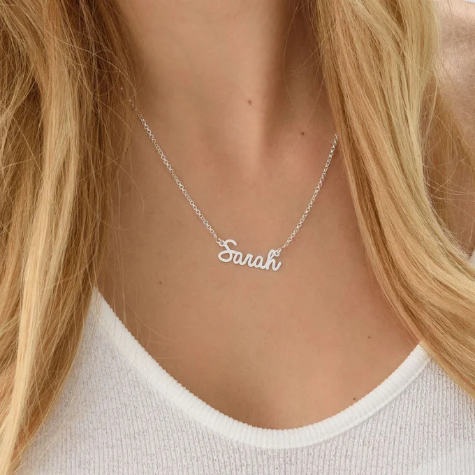 سلسله بالاسم باللون الفضي – necklace by name in silver - الصورة 4